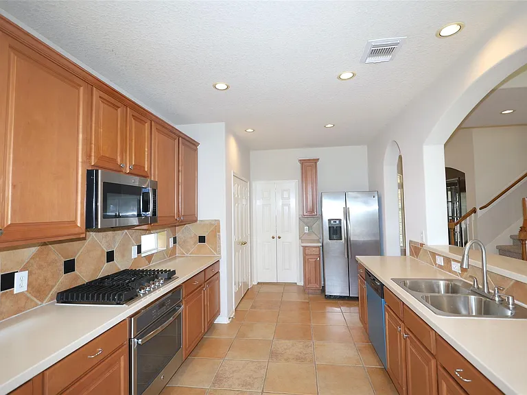 4810 Zachary Ln — Photo 8