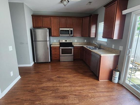 3rd image of 4109 Kittrell Farms Dr #B10