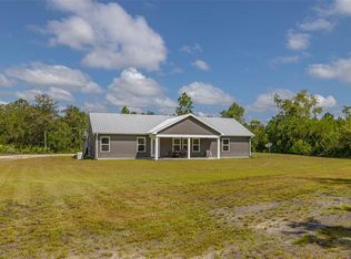 1027 Picketts Mill Trl, Waynesville, GA 31566