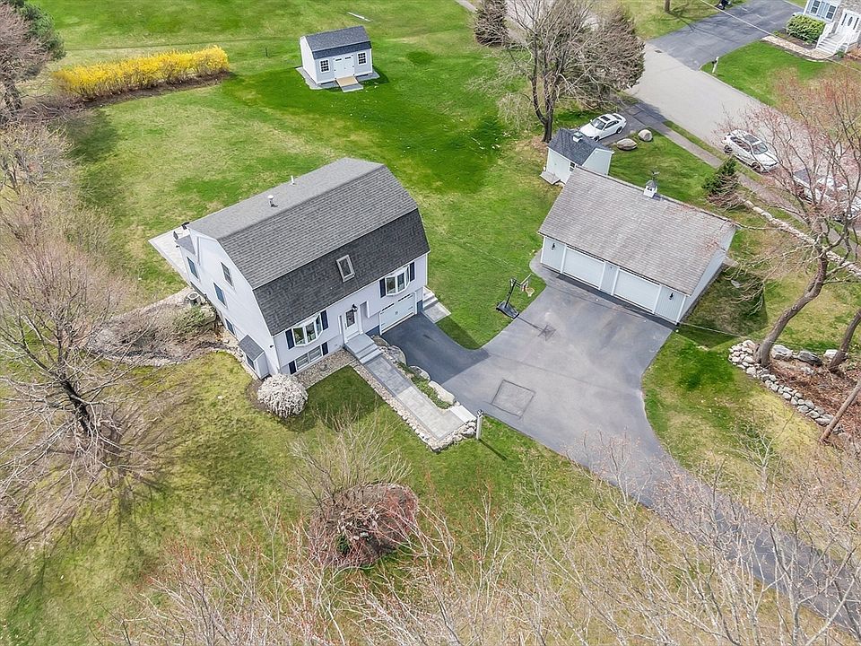 692 Rogers St, Tewksbury, MA 01876 Zillow