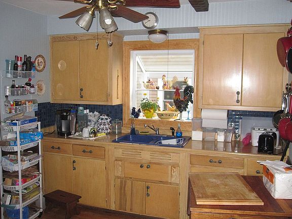 Kitchen/Bay Window