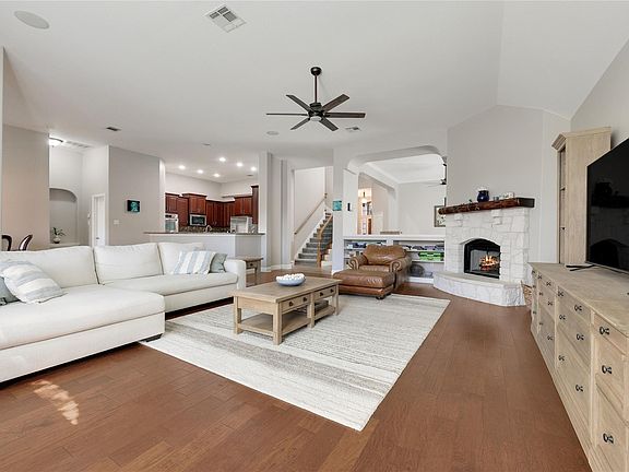 3rd image of 433 Ridgetop Bnd