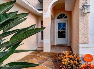 533 Cypress View Dr, Oldsmar, FL 34677