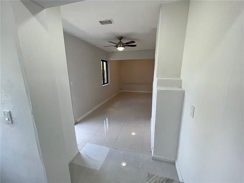 8240 NW 1st Pl Miami, FL Zillow
