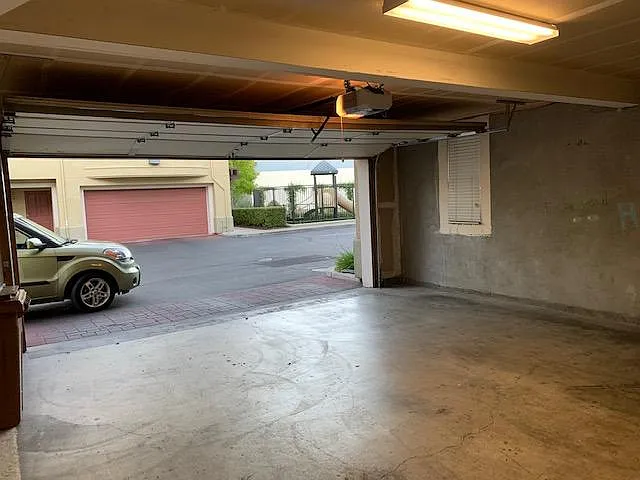 52 Picasso Ct — Photo 34