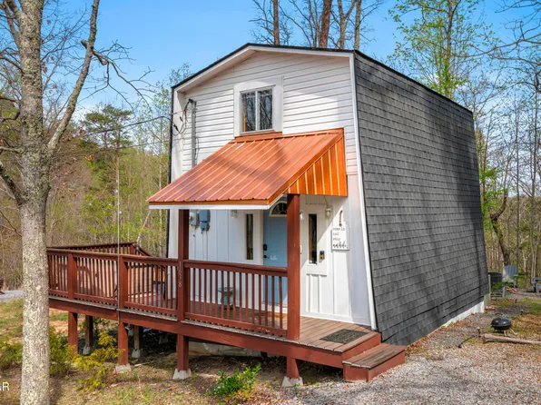 1638 S Mountain View Rd, Sevierville, TN 37876