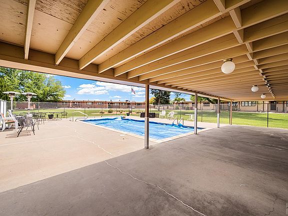 5th image of 44 Regency Blvd APT L