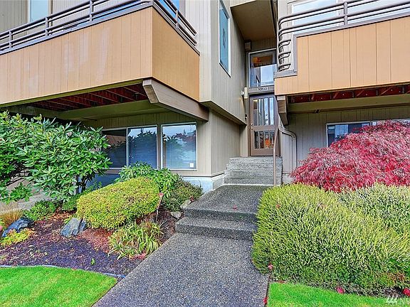 4th image of 10132 NE 63rd St