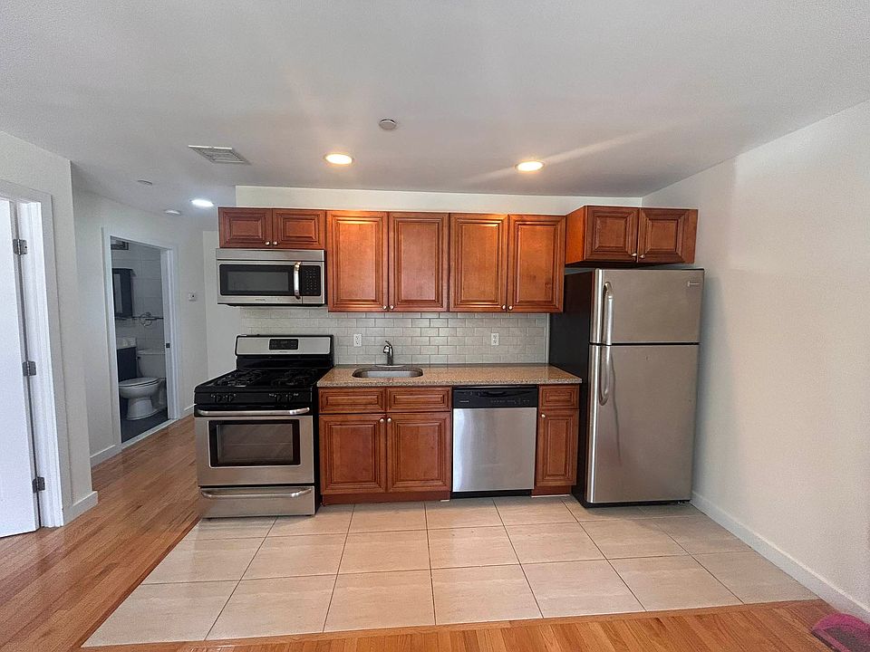1st image of 14-34 31st Ave #2C