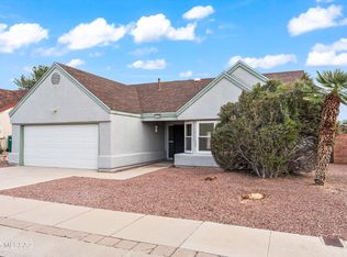 7848 N Roundstone Dr, Tucson, AZ 85741