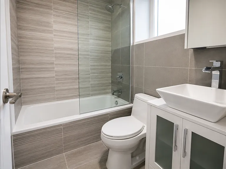 1353 Myrtle Ave #A — Photo 3