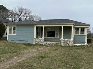 708 NW 6th St, Bentonville, AR 72712
