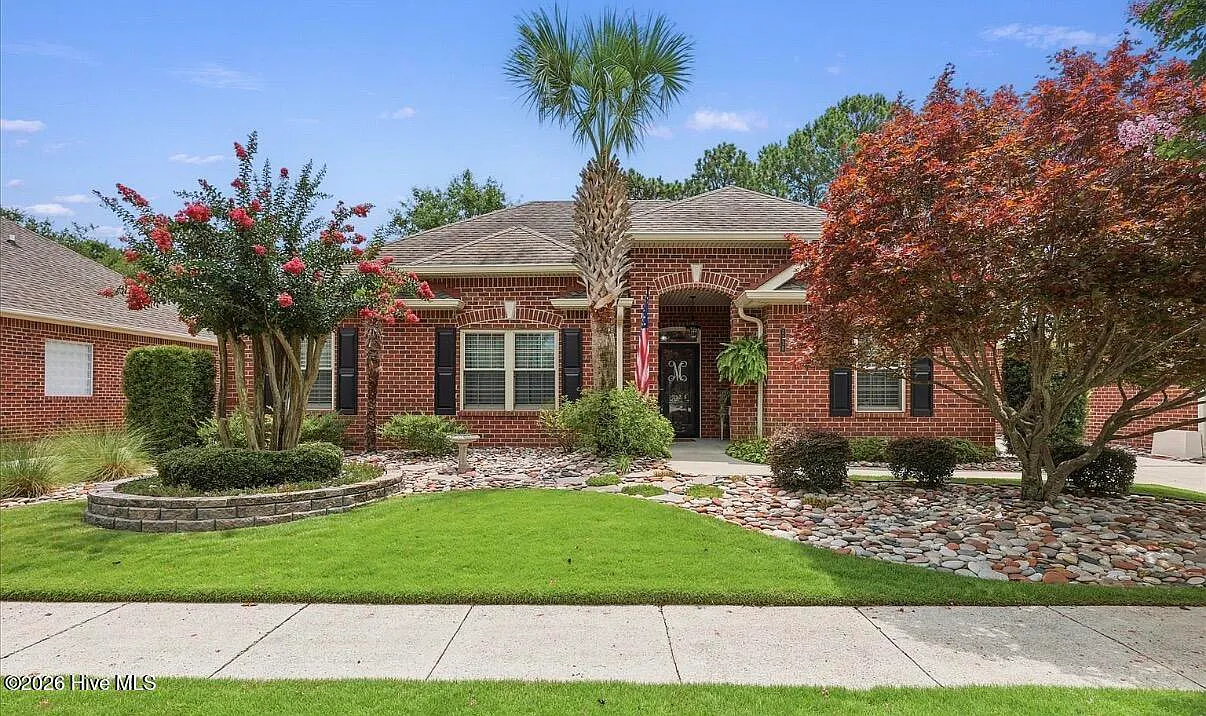 3 bed, 2.0 bath, 1980 sqft, $2,950 — Photo 1