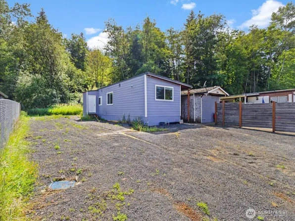 146 Camelot Drive, Castle Rock, WA 98611