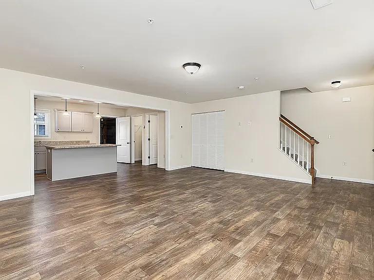 14 Skip Ln — Photo 24