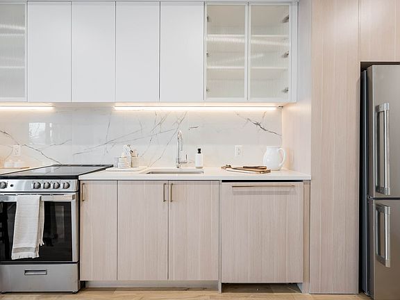 5th image of 69 Adams St #17K