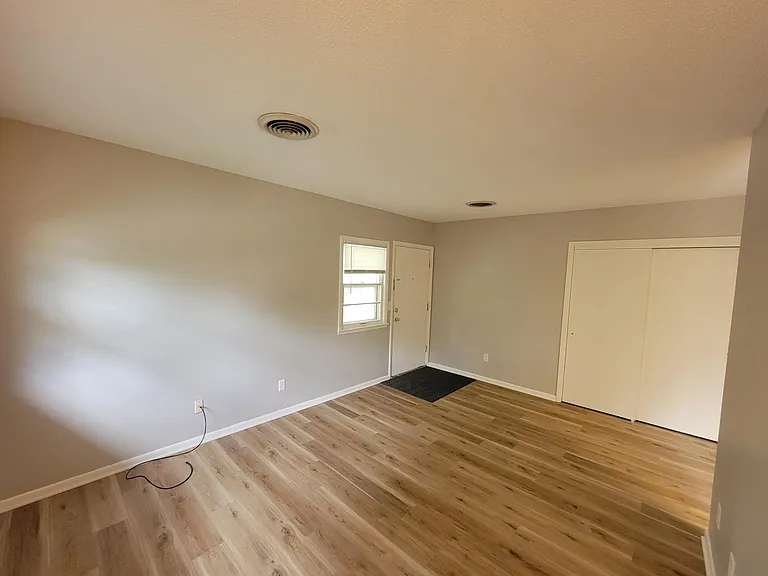 1012 N Summit St #F — Photo 1