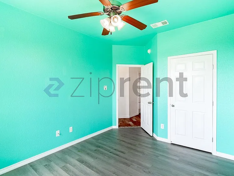 1803 Jesse Dr — Photo 14