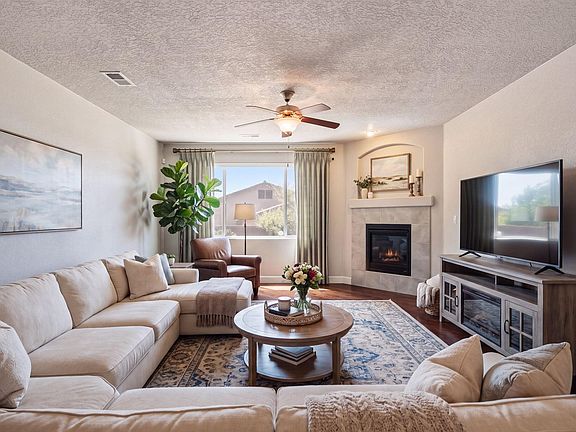 3rd image of 2812 Picea Ln SE