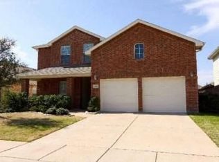 709 Hickory Ln, Fate, TX 75087