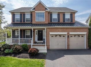 1112 Morgan Hill Dr, Pennsburg, PA 18073