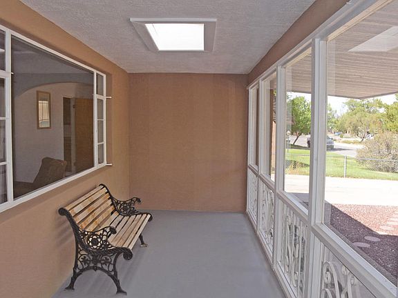 5th image of 611 Solano Dr SE