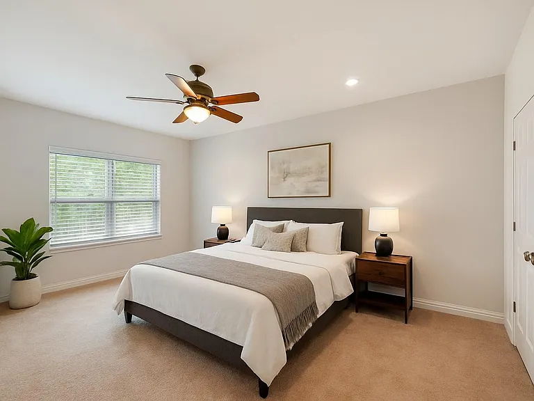 110 Lords Cir — Photo 14