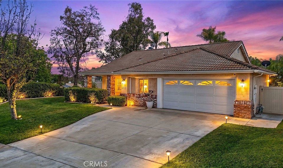 1st image of 42343 Camino Romo