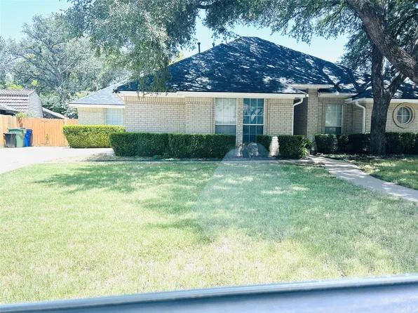 907 Red Oak Dr, Mansfield, TX 76063
