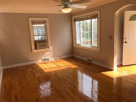 3rd image of 6109 Harkson Dr