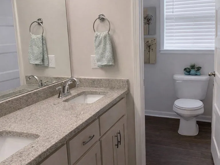 101 Fenwick Manor Dr — Photo 7