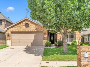 8645 Running River Ln, Fort Worth, TX 76131