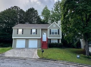 5080 Arrowind Rd, Lilburn, GA 30047