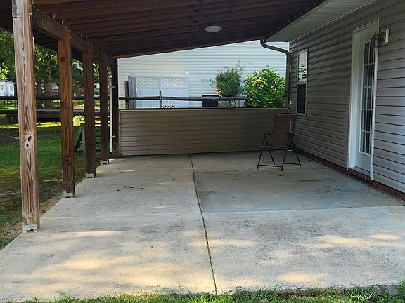 3rd image of 4225 Chatterleigh Dr