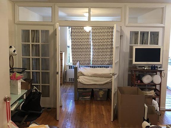4th image of 125 Christopher St APT 4J