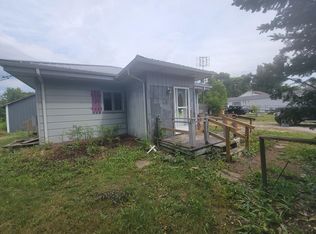 5180 Center St, Fairgrove, MI 48733