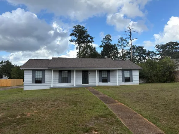 40 Pecan Dr, Monroeville, AL 36460