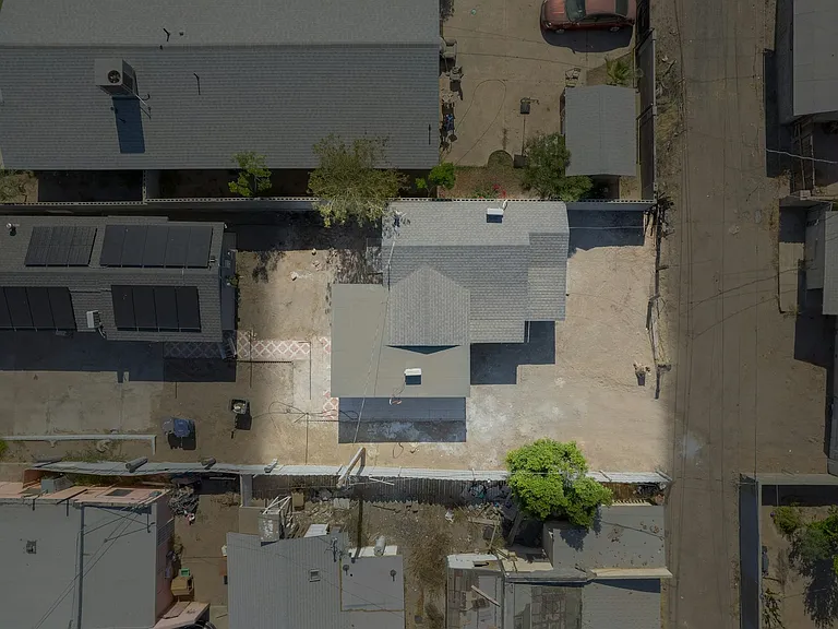1181 W 8th Pl #2 — Photo 10