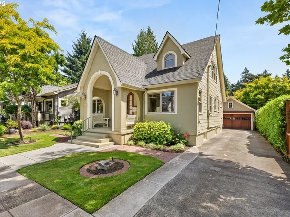 2516 NE 32nd Ct, Portland, OR 97212