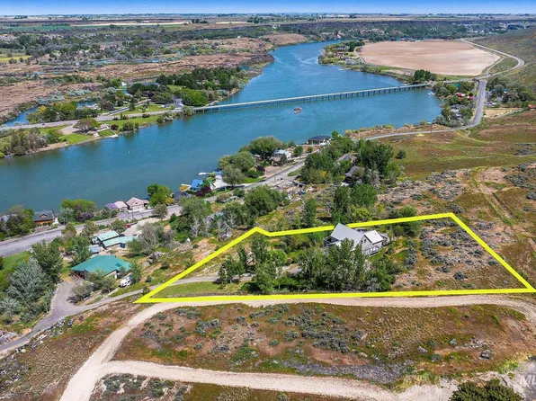55 Bell Rapids Rd, Hagerman, ID 83332