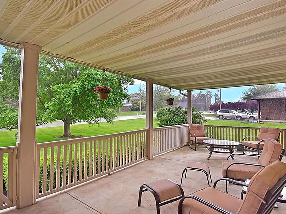 4th image of 2572 W Choctaw Dr