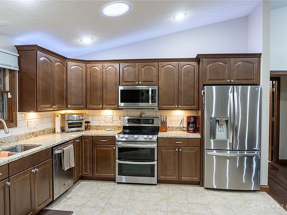 5th image of 2791 College Hill Ct