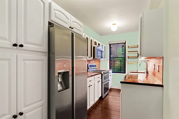 Sold by Corcoran | media 15