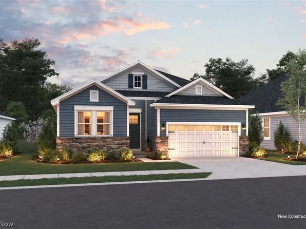 2448 Merriment Dr, Amherst, OH 44001