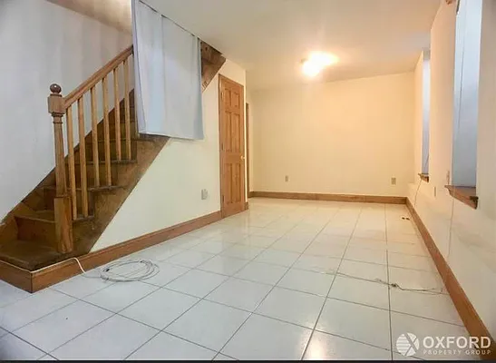 Rented by Oxford Property Group | media 7