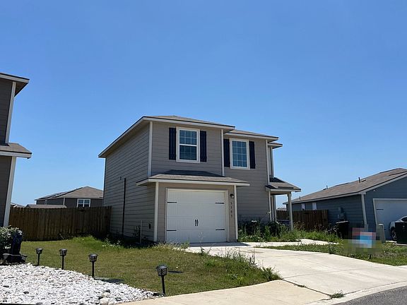 3rd image of 3303 Rosalind Way