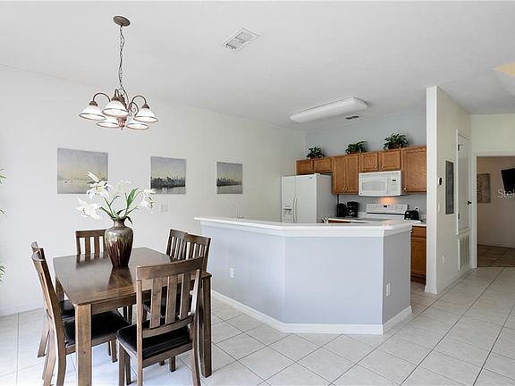 5th image of 3126 Yellow Lantana Ln