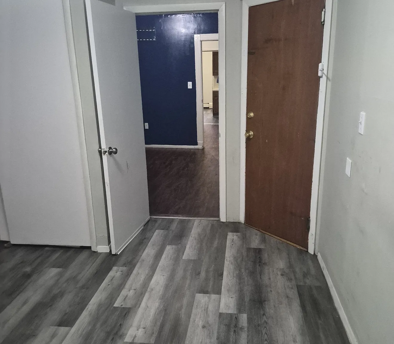2 bed, 750 sqft, $2,475 — Photo 3