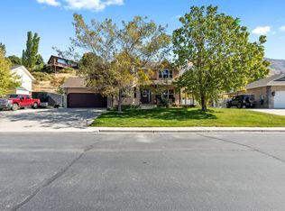 10194 N Cottonwood Dr, Cedar Hills, UT 84062