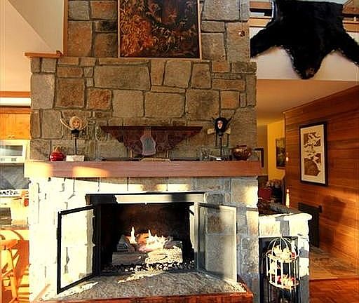 3rd image of 727 Wildwood Dr